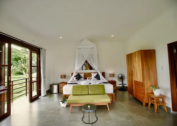 Ume Dukuh Lodge