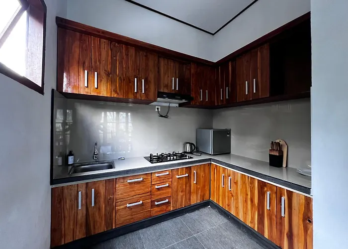 Ume Dukuh Lodge *